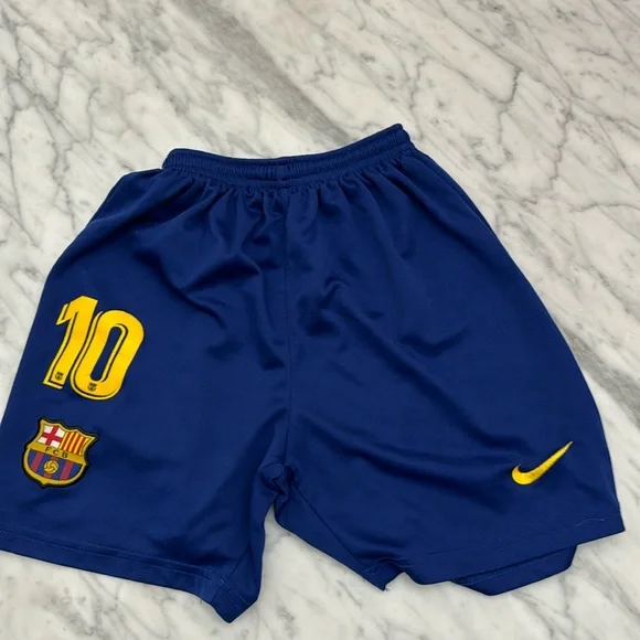 EUC NIKE FCB shorts size 7 - Picture 1 of 3